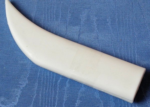 Plastikhülse für Messerscheide groß, gebogen
