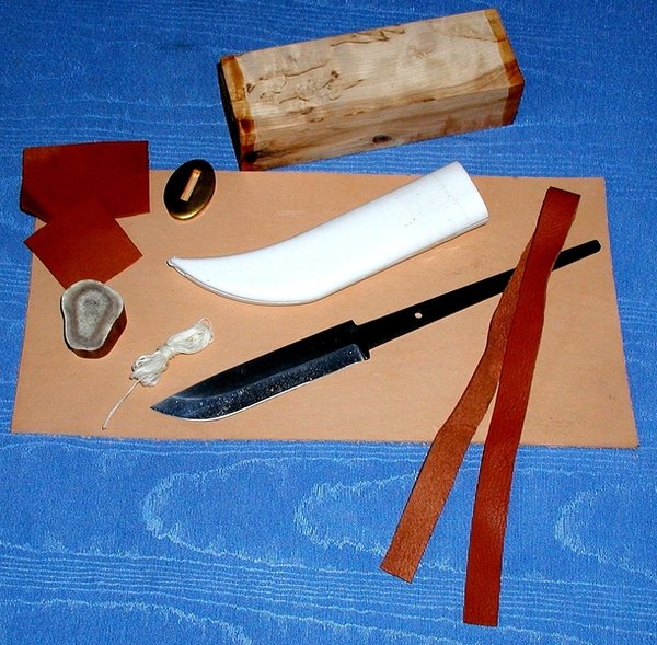 Bausatz für ein nordisches Messer mit Lederscheide
