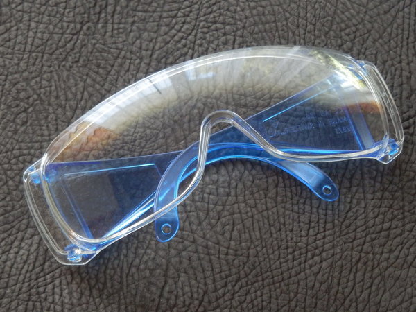 Schutzbrille klar einfach Made in Switzerland