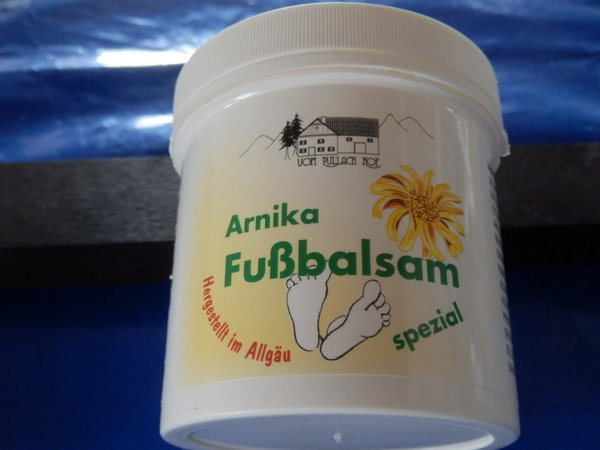 Arnika Fußbalsam vom Pullach Hof 250 ml